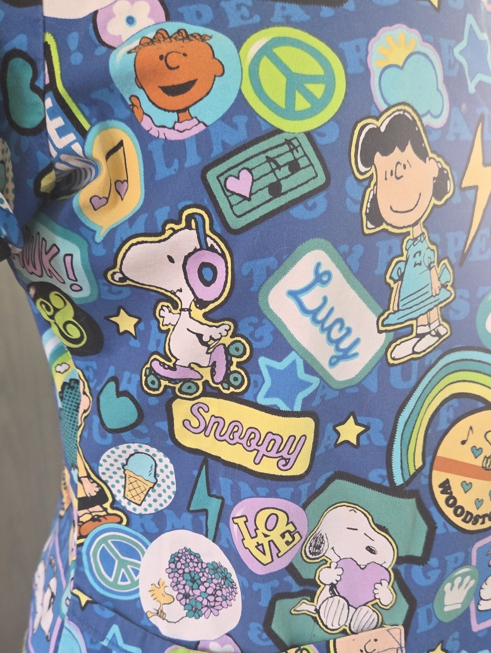 Peanuts Scrub Top - Picture 4 of 5